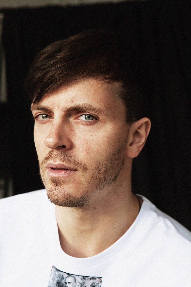 Арсений Попов's picture in the cast