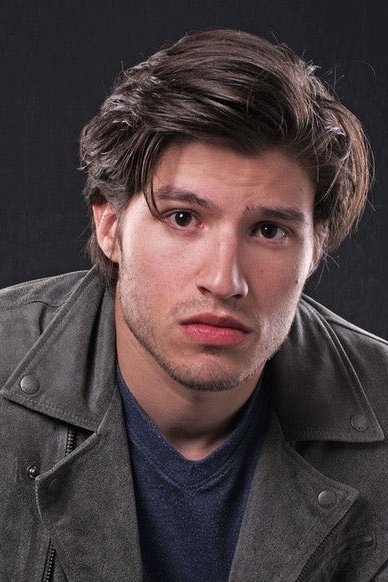 et billede af Cameron Cuffe