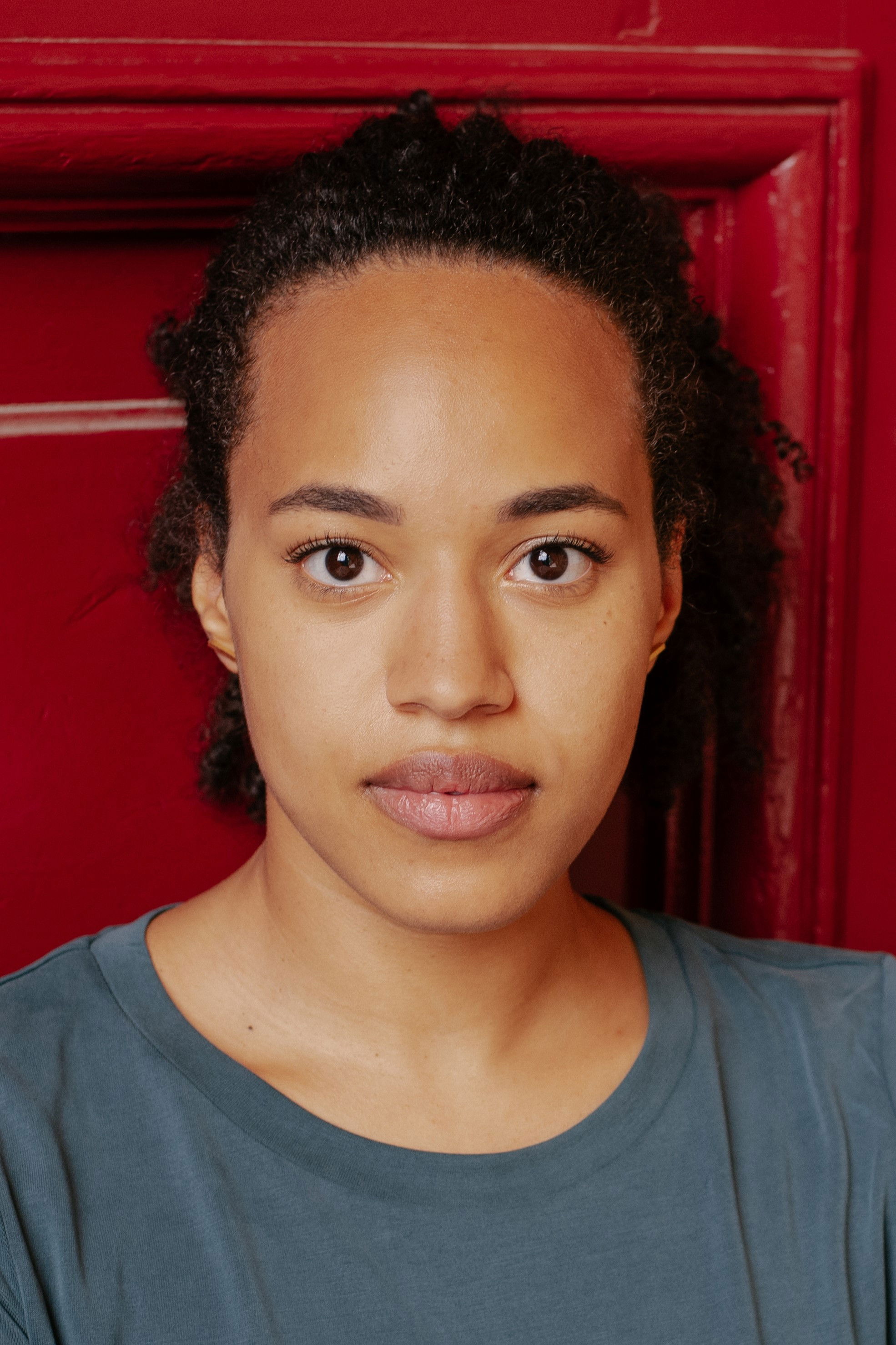 et billede af Leonie Kossi