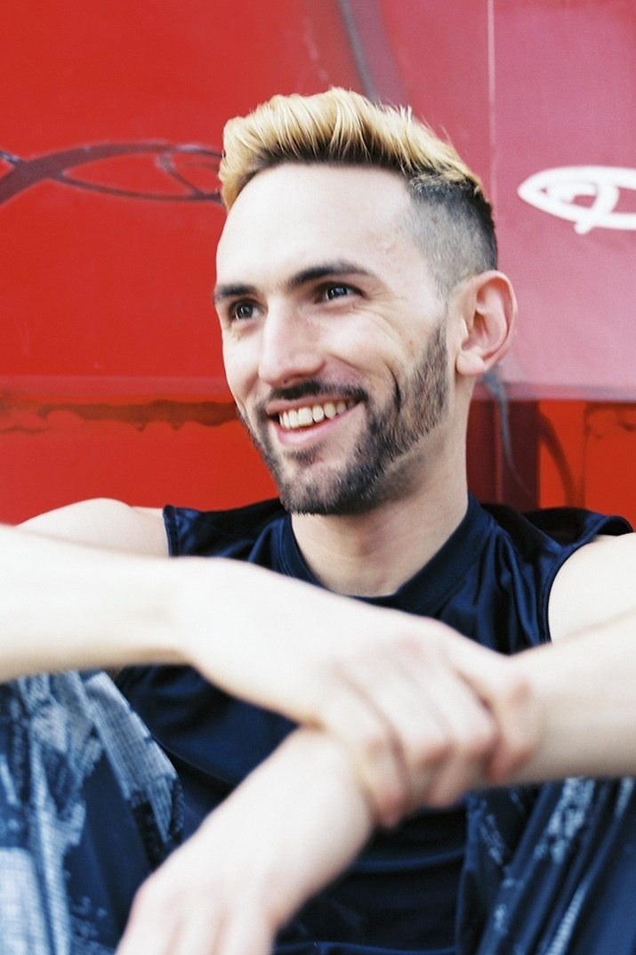 et billede af Aaron David Ross