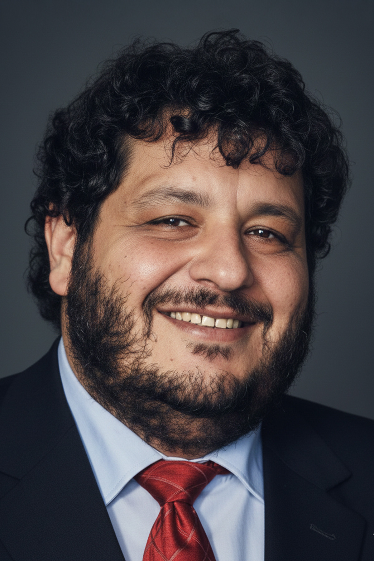 et billede af Erdal Tosun