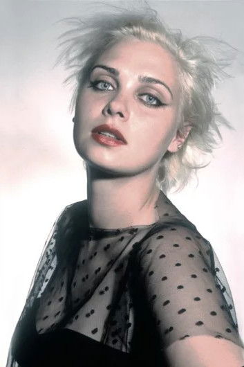 et billede af Anja Huwe