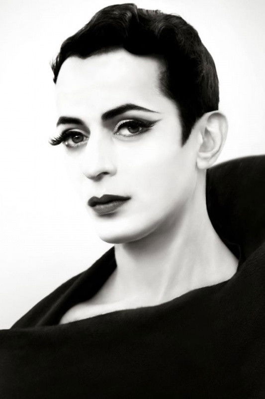 et billede af Armen Ra