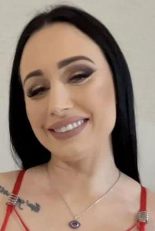 et billede af Money Birdette