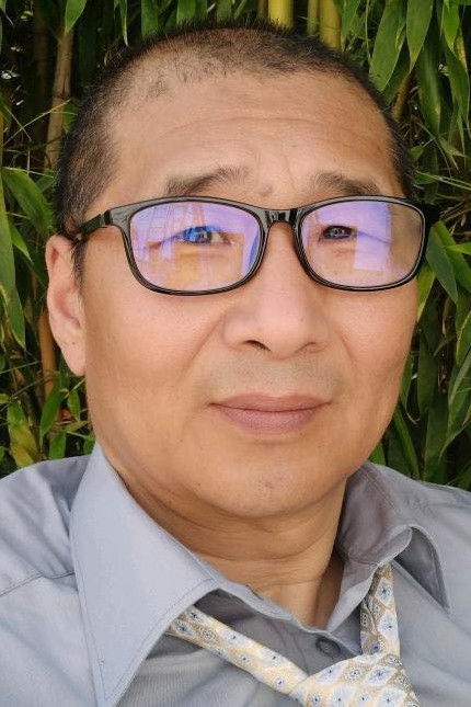 et billede af Yu Debin