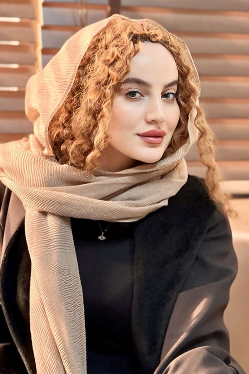 et billede af Atrisa Seifollahpour