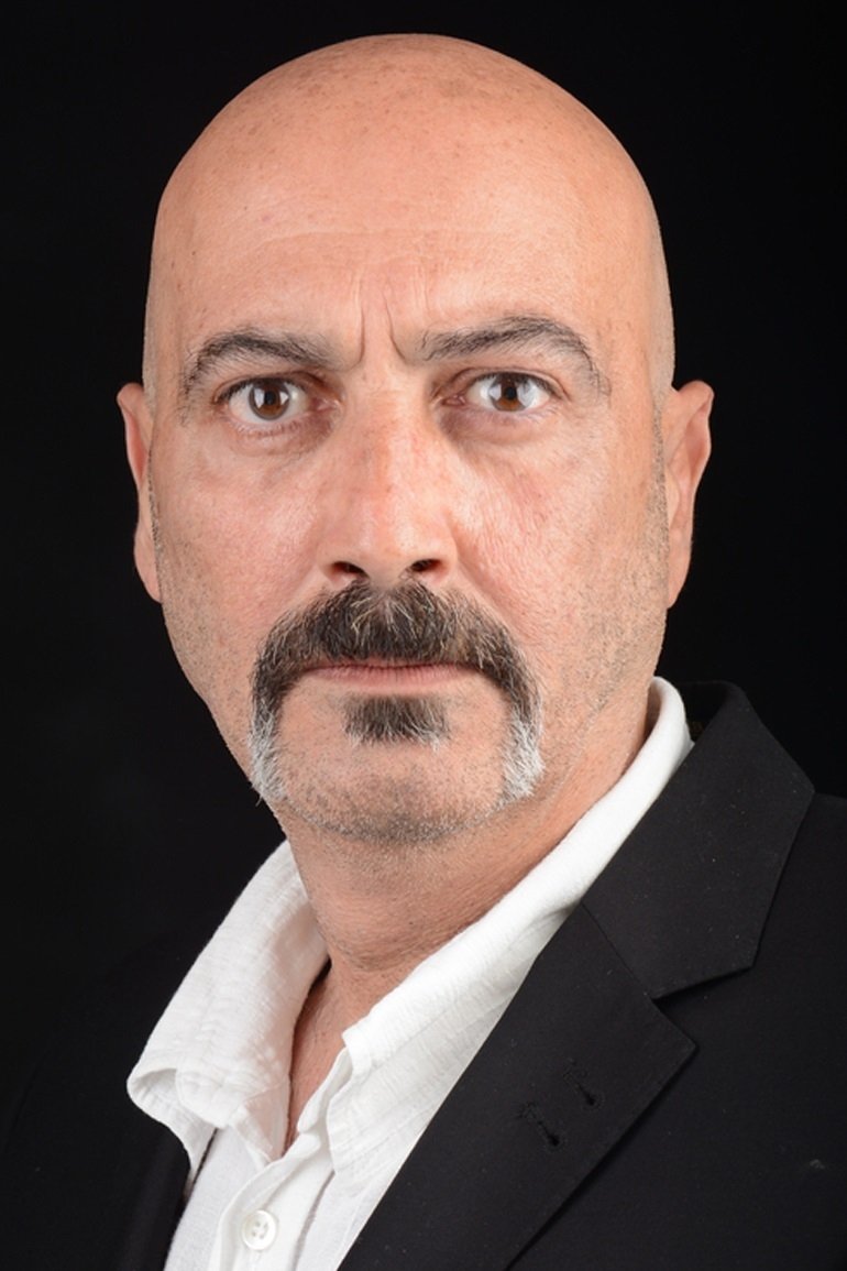 et billede af Nami Esatgil