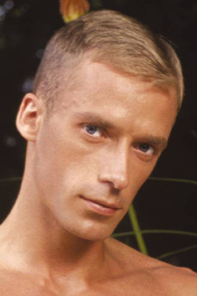 et billede af David Logan