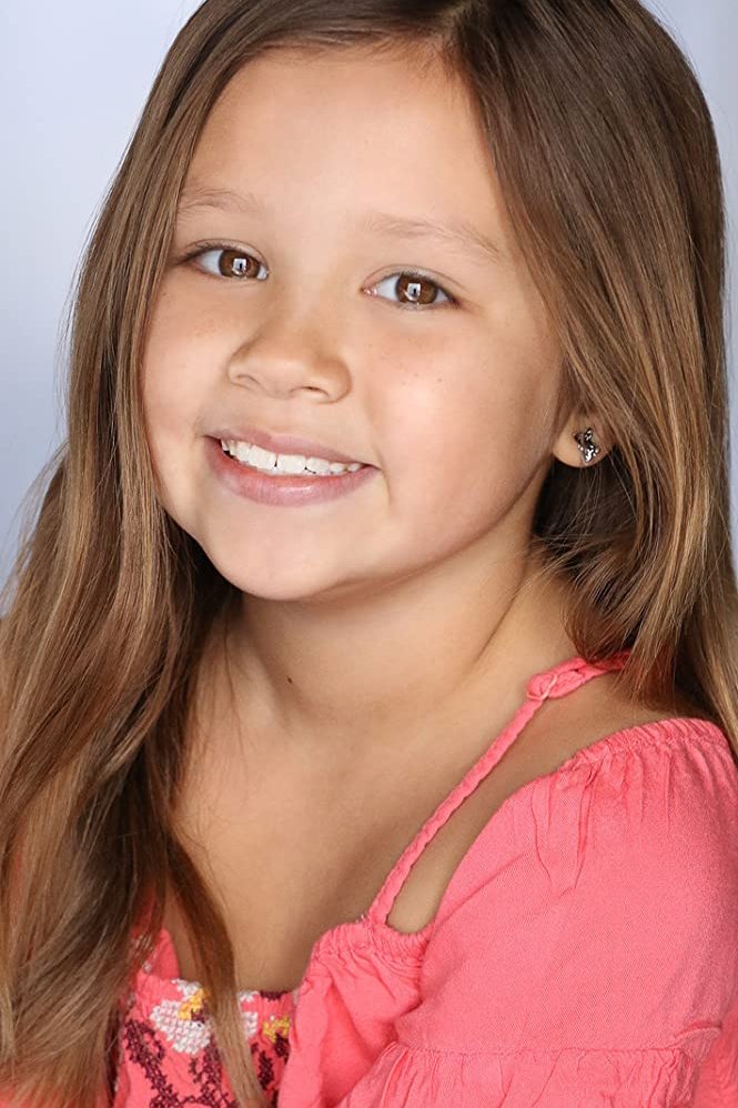 et billede af Violet Grace Schaffer