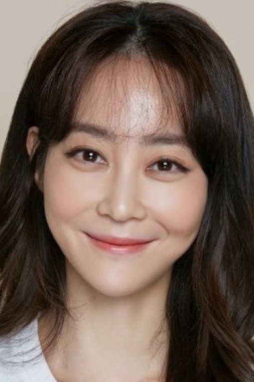 et billede af Yoon Woo-ri