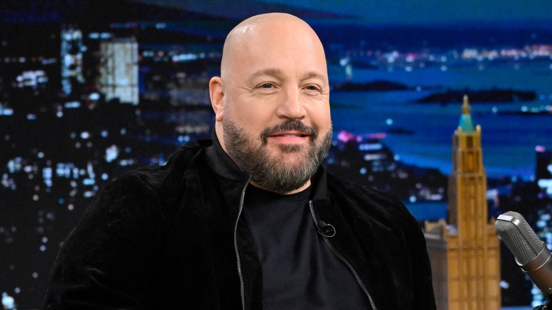 Kevin James, Sarah Sherman, Eladio Carri&oacute;n