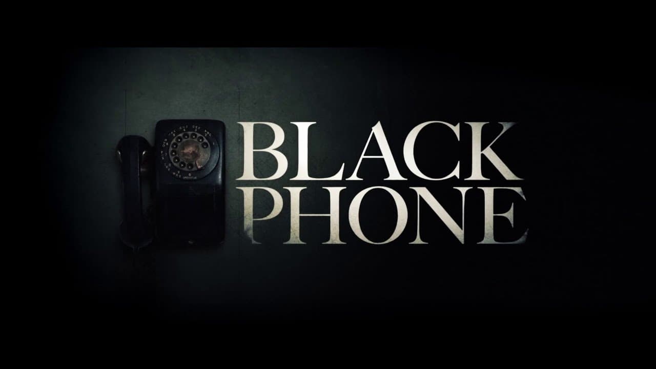 Черният телефон (2022)