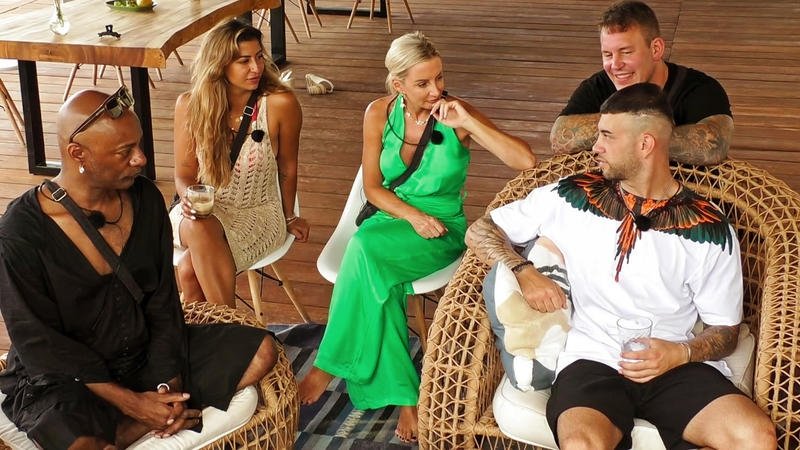 Kampf der Realitystars – Schiffbruch am Traumstrand