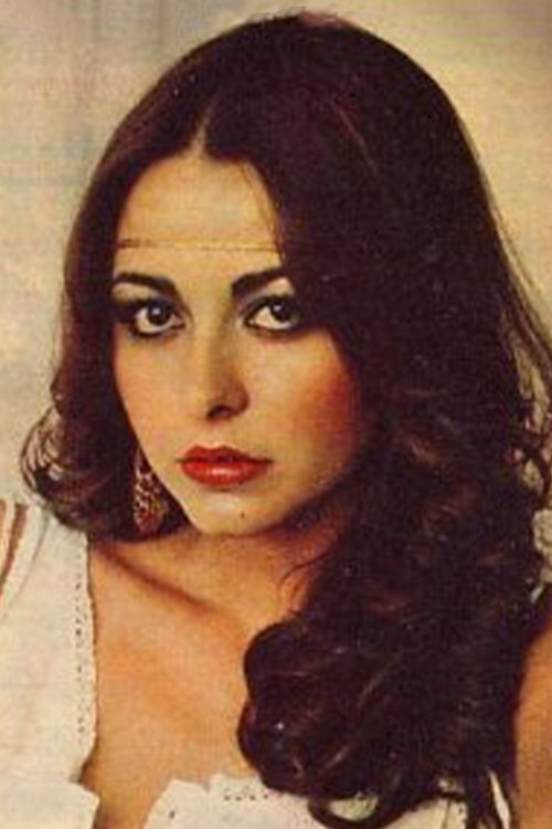 Özlem Onursal's picture in the cast