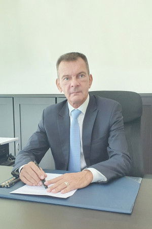 et billede af Rudolf Hofer