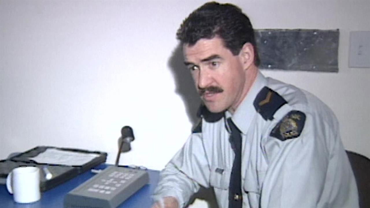 To Serve and Protect S02E07 backdrop