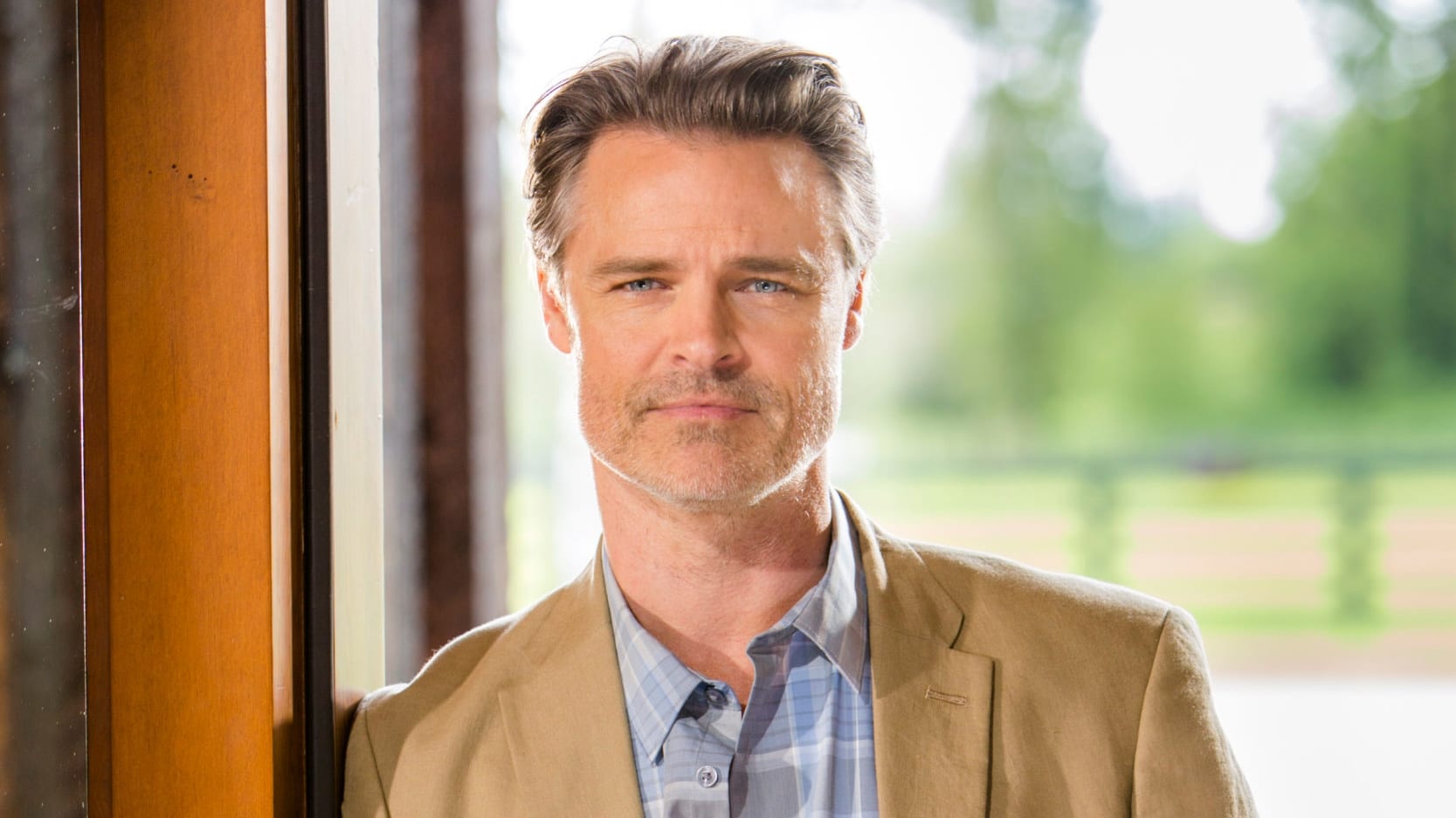 Image avec Dylan Neal 1xvgyjywlnlcuqrlvvovyowznqpjpg