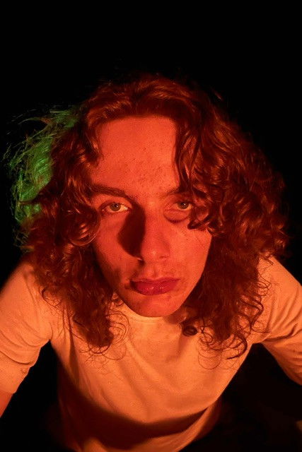 et billede af John Carson Sherouse