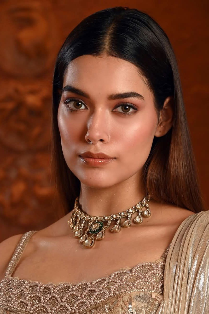 et billede af Hiya Chatterjee