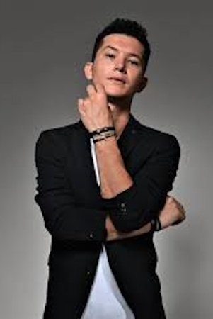 et billede af Arif Diren