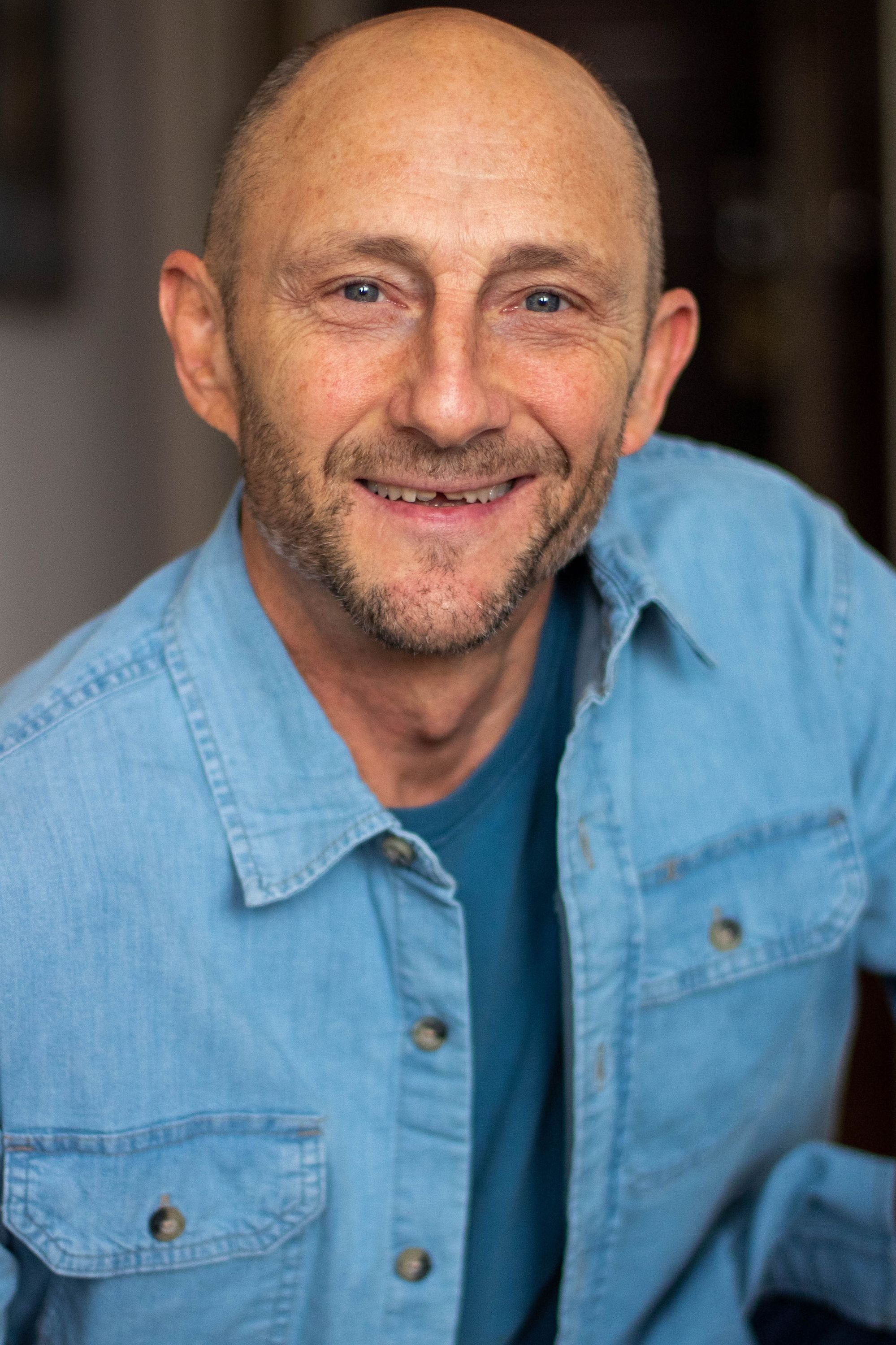 et billede af Clay E. Jones