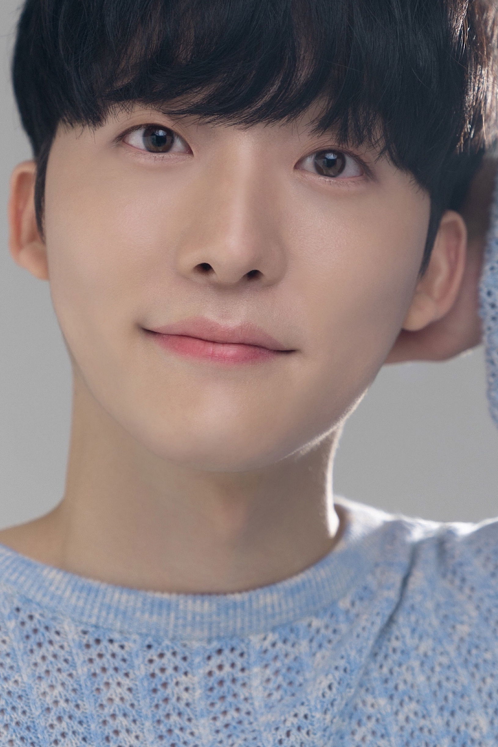 et billede af Lee Jun-young