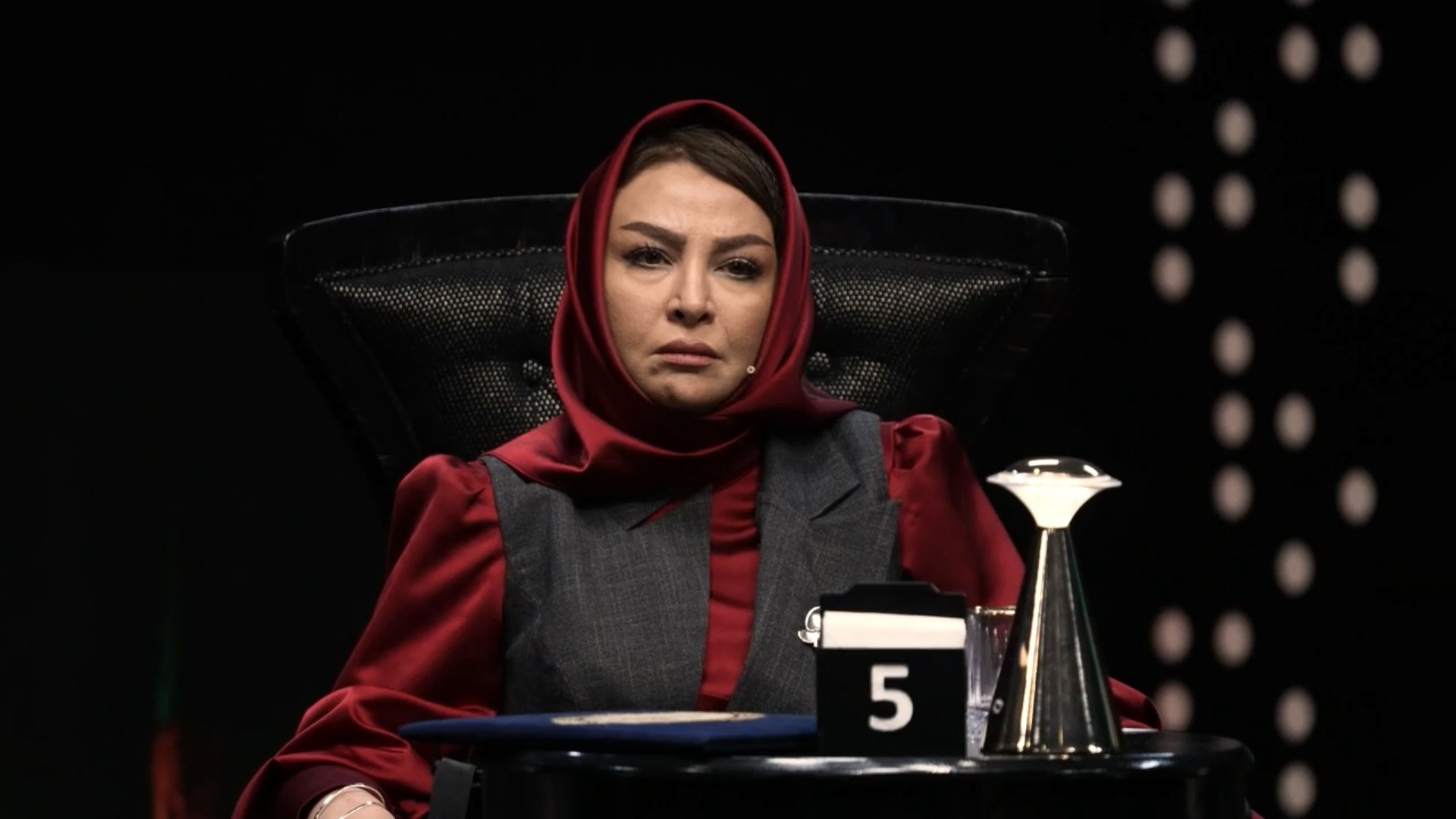 الکلاسیکو; به روایت تسلا 1x13