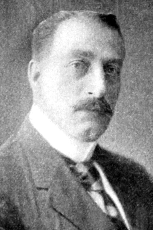 et billede af Leslie T. Peacocke