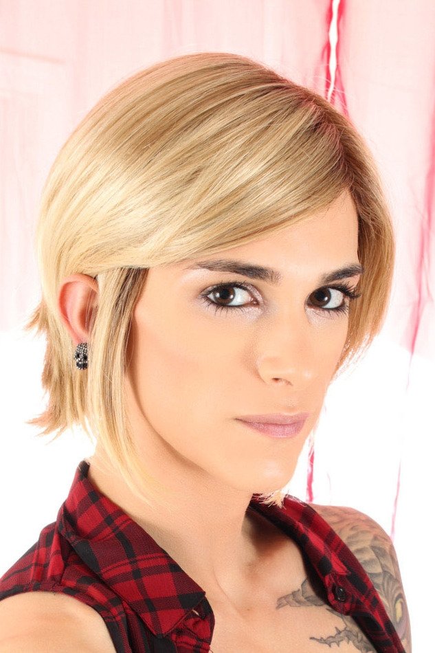 Nina Lawless Profile Images — The Movie Database (TMDB)