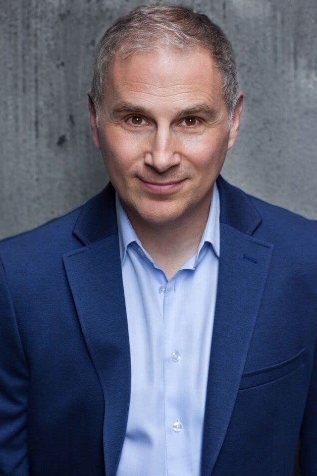 et billede af John Plumpis