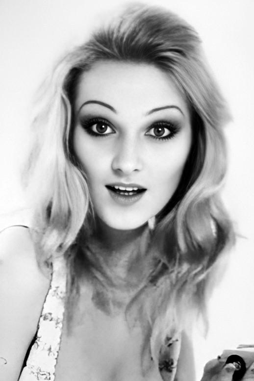 et billede af Julia Tomas