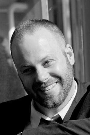 et billede af Patrick J. MacEachern