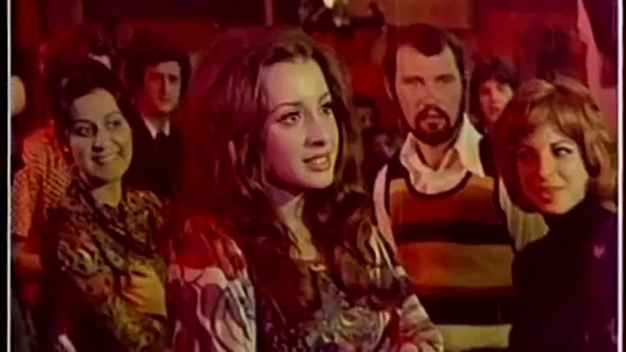 Sev Dedi Gözlerim (1972)