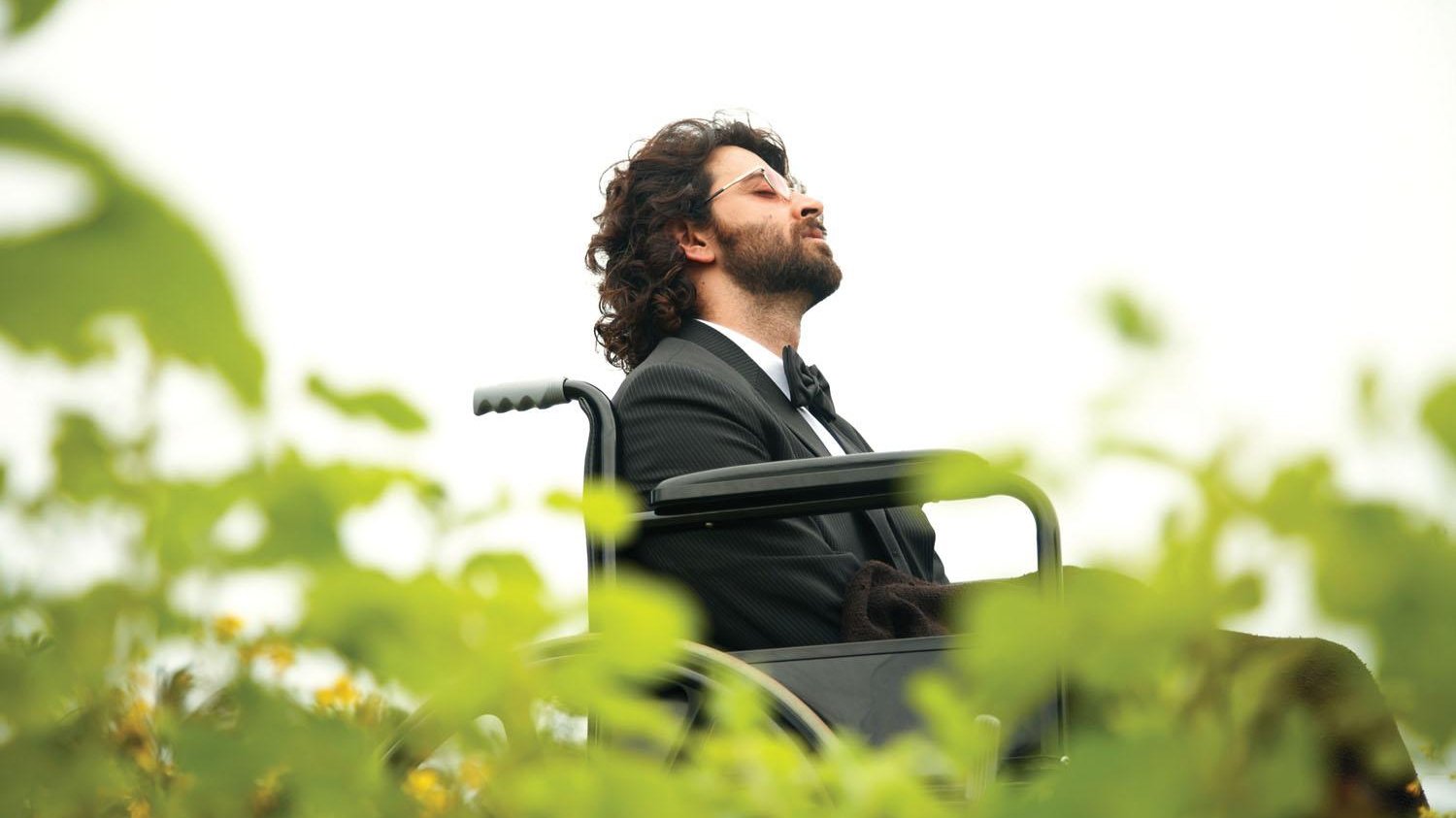 Guzaarish (2010)