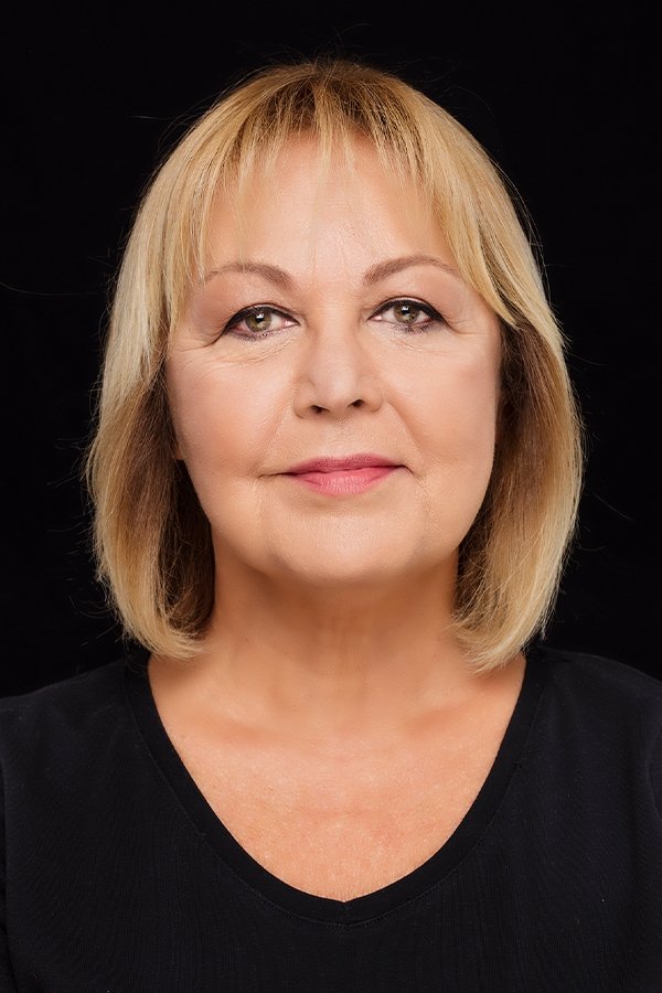 Alev Oraloğlu's picture in the cast