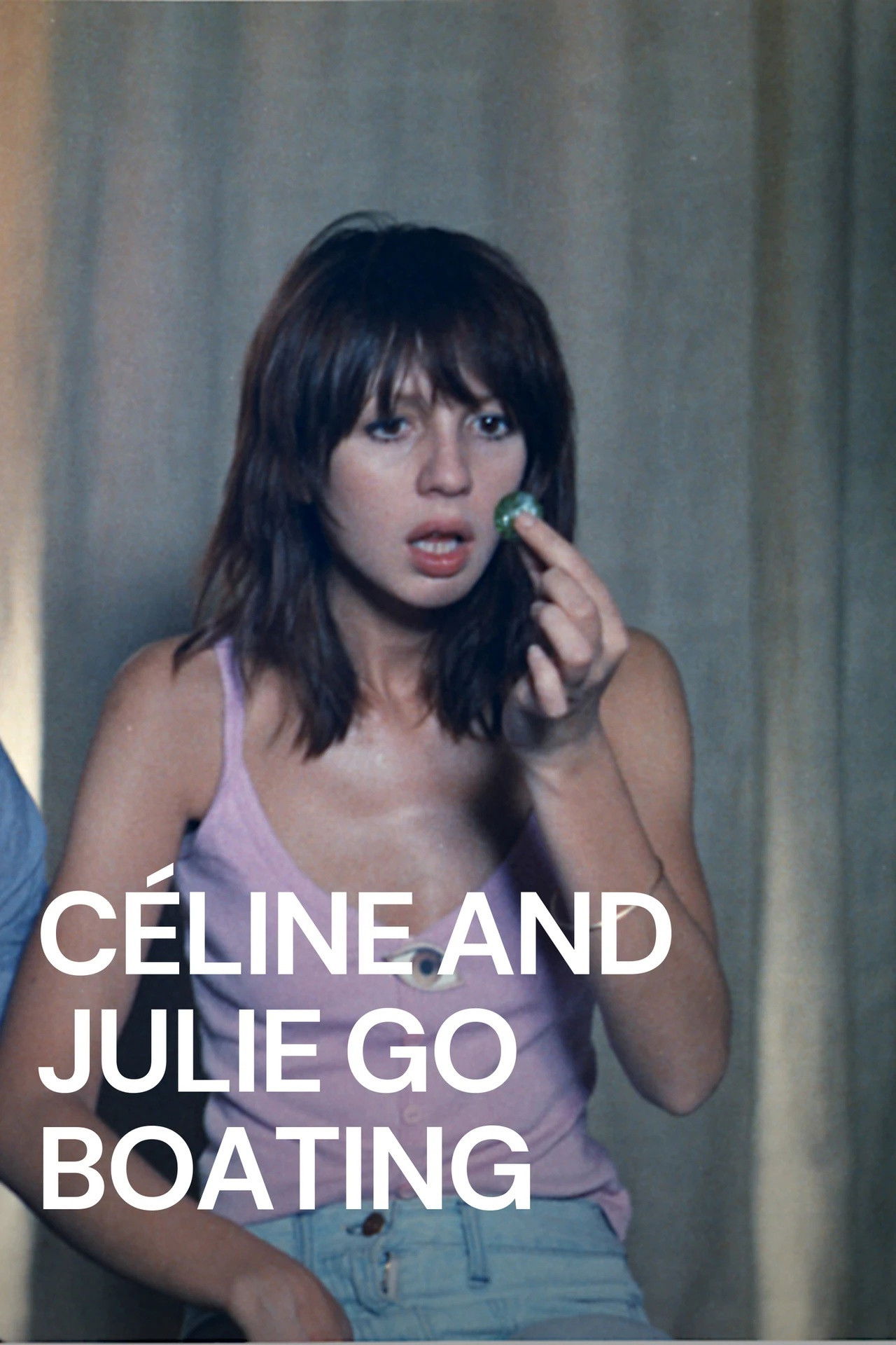 Céline and Julie Go Boating