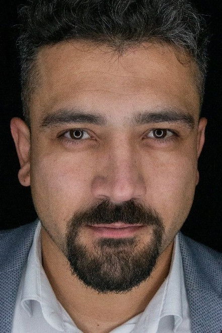 et billede af Vüsal Dastan