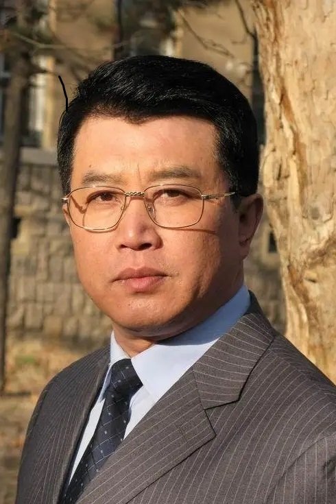 Zeng Hongsheng's picture in the cast