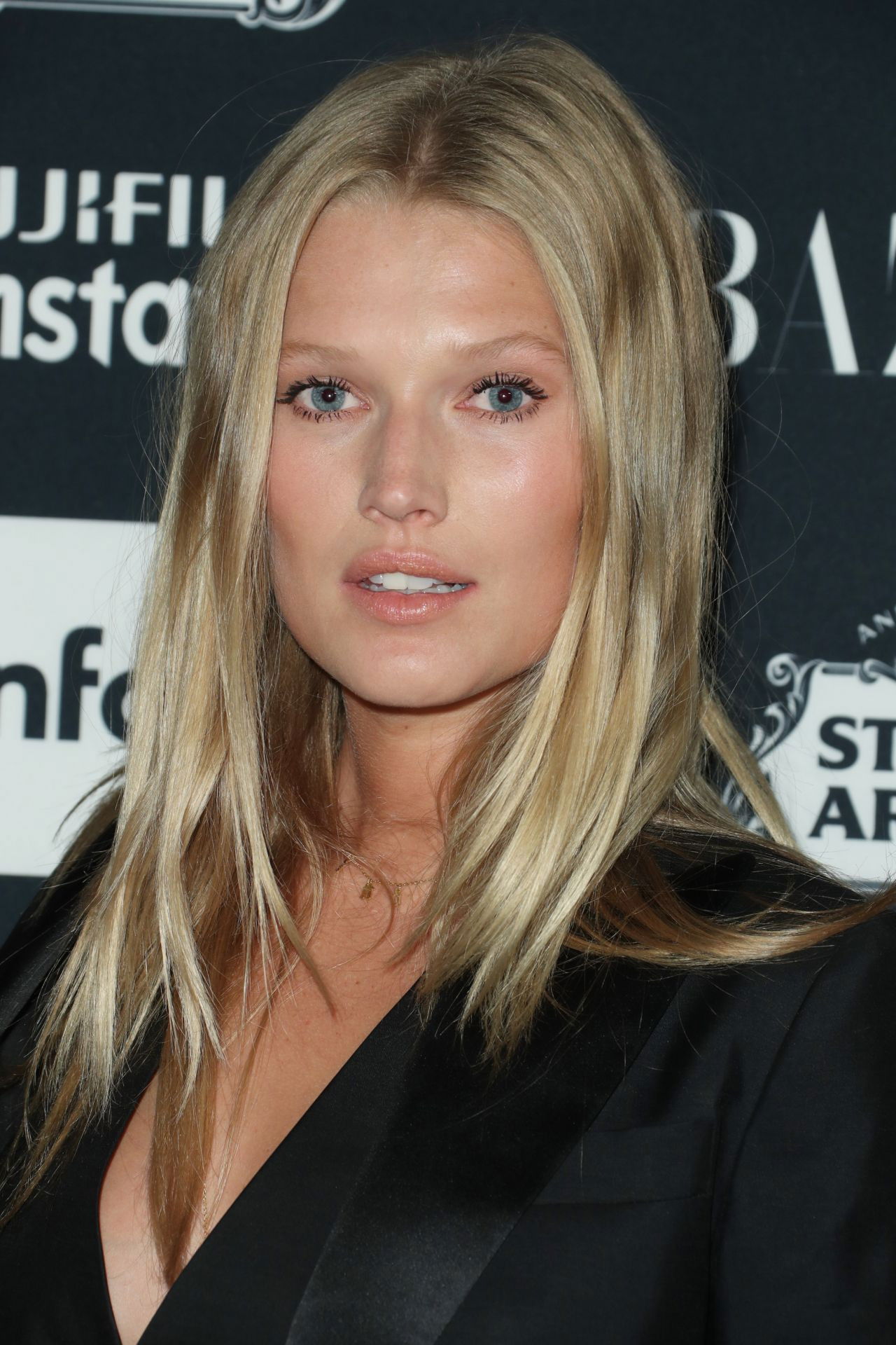 et billede af Toni Garrn