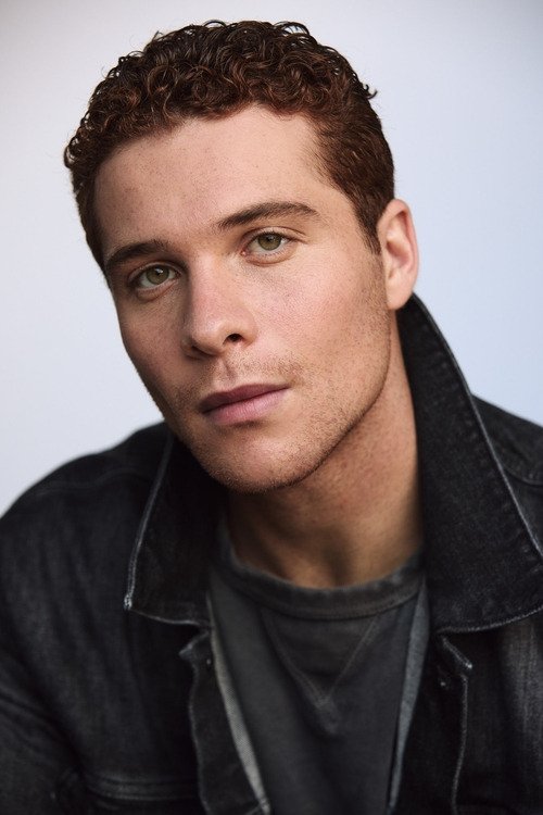 et billede af Oliver Harris Blank