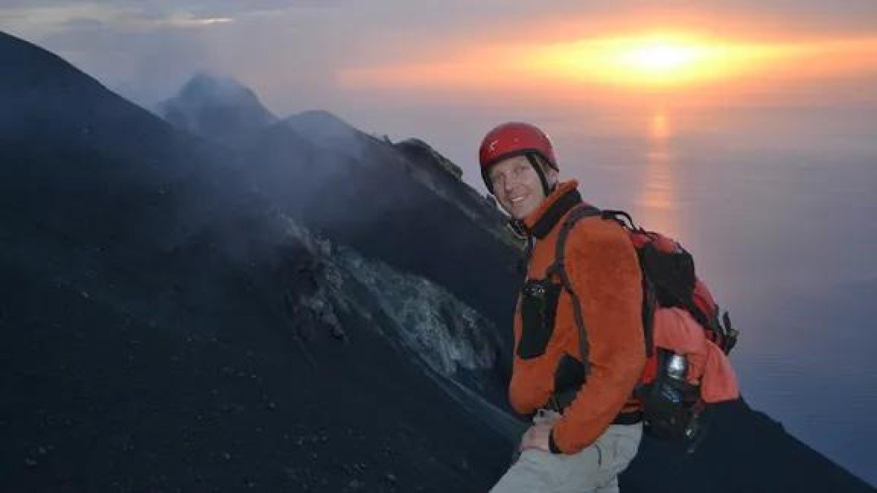 Thumbnail for Volcano Season 1 Episode 7