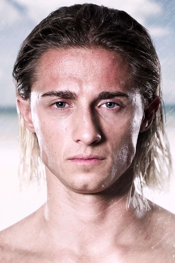 et billede af Dylan Thiry