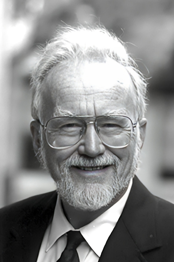 et billede af Thomas Gale Moore