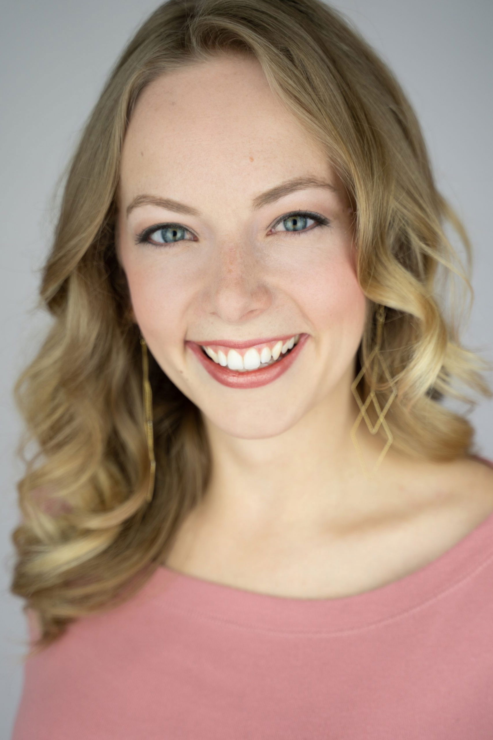 et billede af Shinah Hey