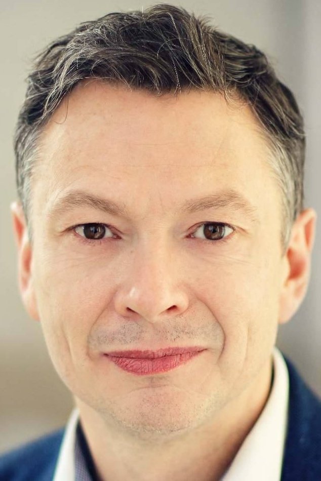 et billede af Mark Llewelyn-Evans