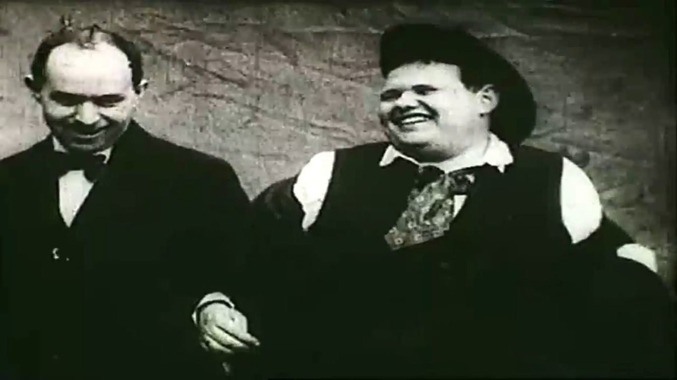 Puffy Buys Shoes (1914)