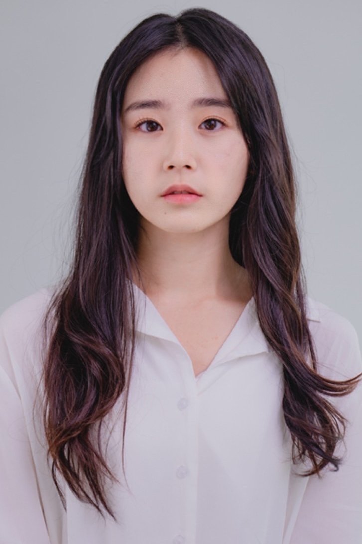 Sung Yoo-na's picture in the cast