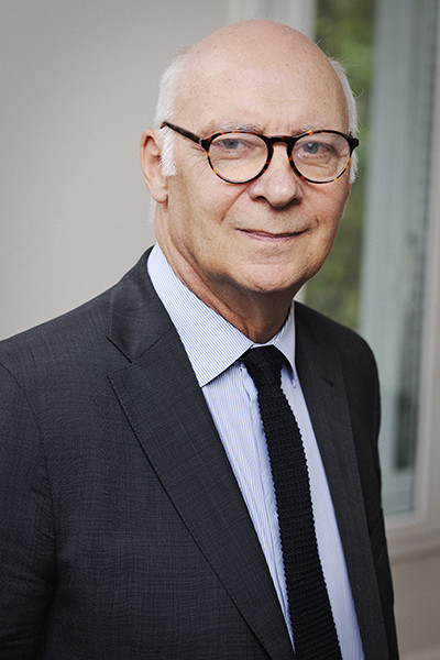 et billede af Pierre Cornut-Gentille