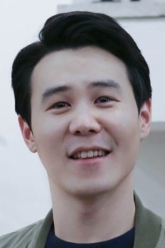 et billede af Lee Yool