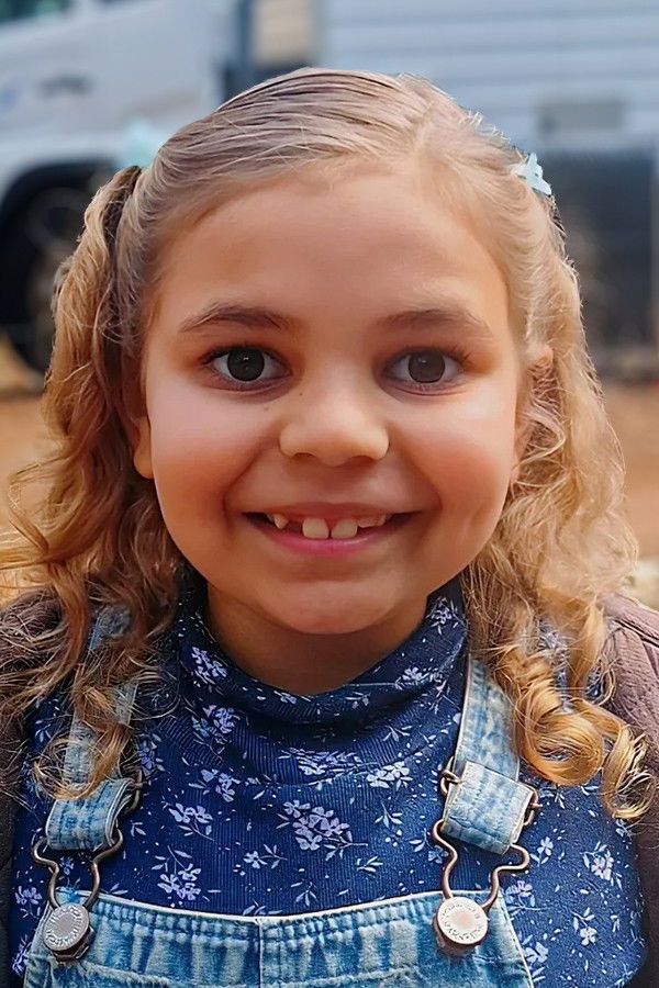 et billede af Eloise Hart